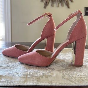 Lulus Blush suede heels with gold accent on the heels . Size 8.5